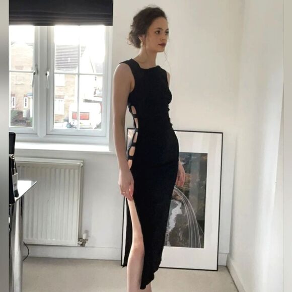 MIDI DRESS WITH CUT-OUT SIDE DETAIL ZARA - Picture 1 of 16